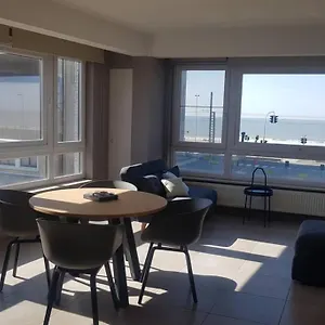 Studio Voor 2 Of 3 Pers Met Zeezicht Appartement